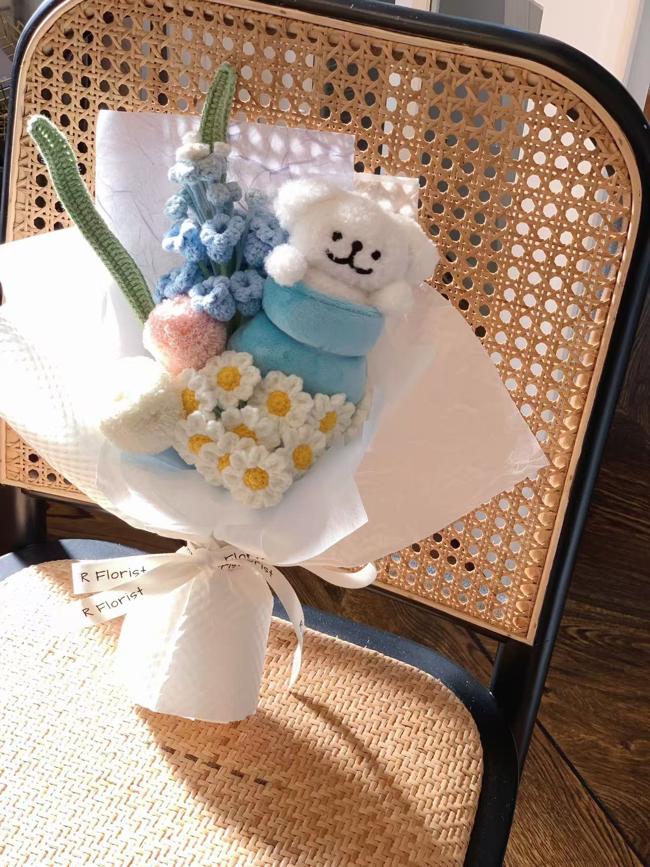 Happy doggy Crochet Bouquet| Preserved Flower