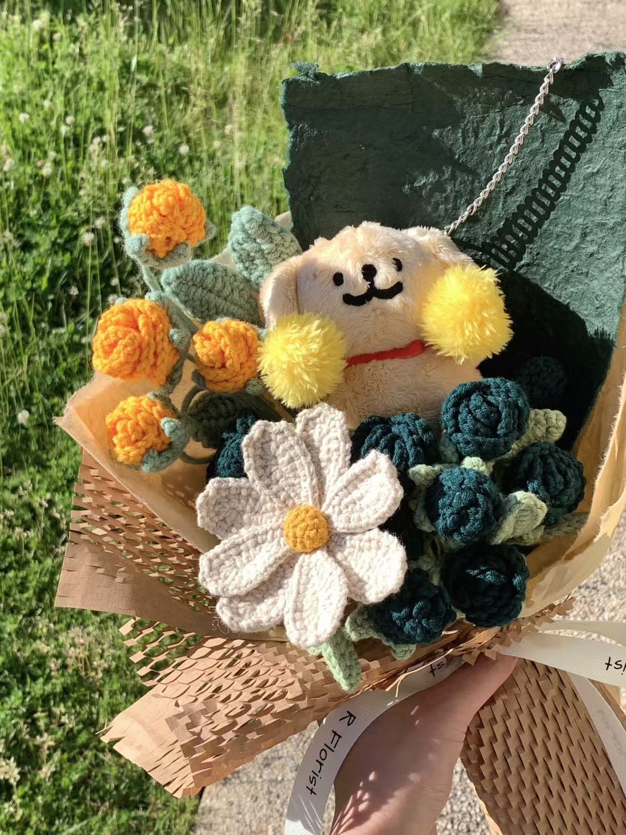 Cheerful doll Crochet Bouquet| Preserved Flower| Graduation| Friend's gift