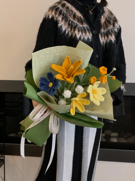 Retro Lily Daisy Crochet Bouquet| Preserved Flower